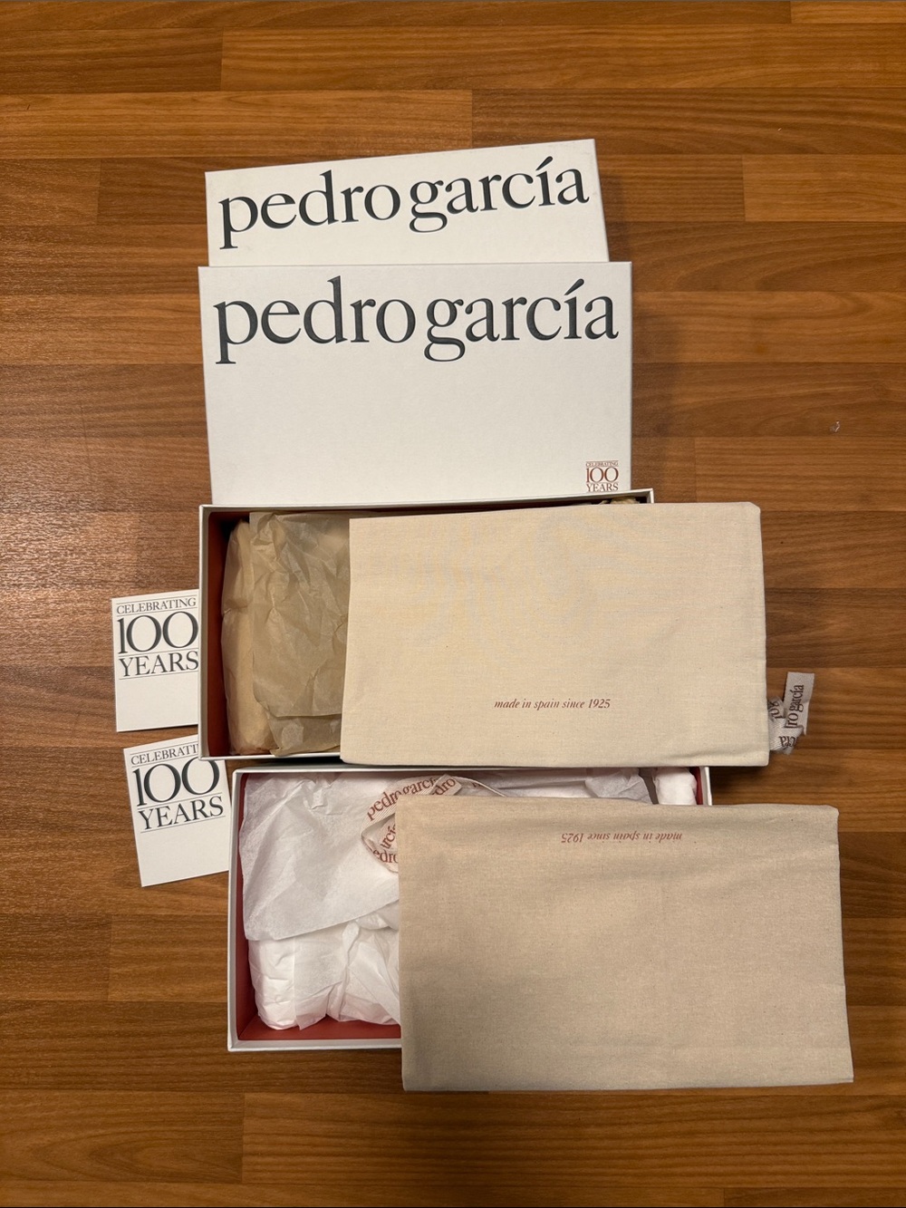 Pedro García Cream and White Shoe Box Set with Dust Bags - Picture 2 of 3